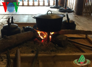 Ý nghĩa của bếp lửa nhà sàn trong đời sống người Thái ở Tây Bắc