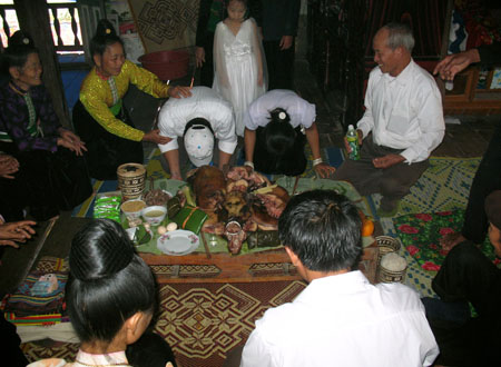 Phong tục cưới của người Thái