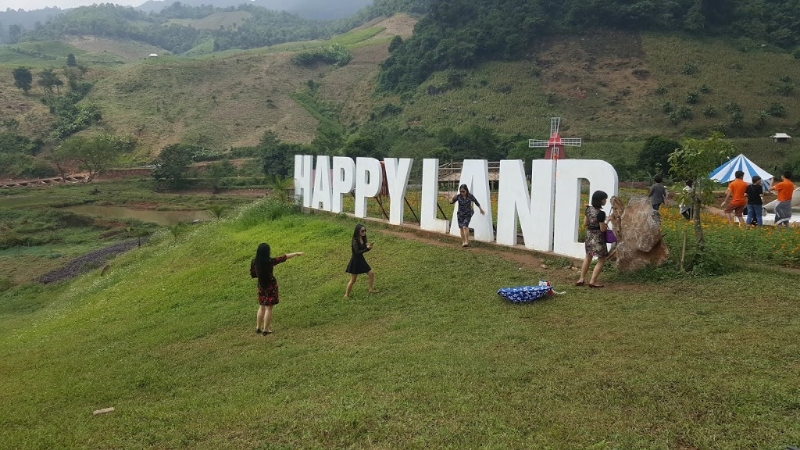 Happy Land Mộc Châu